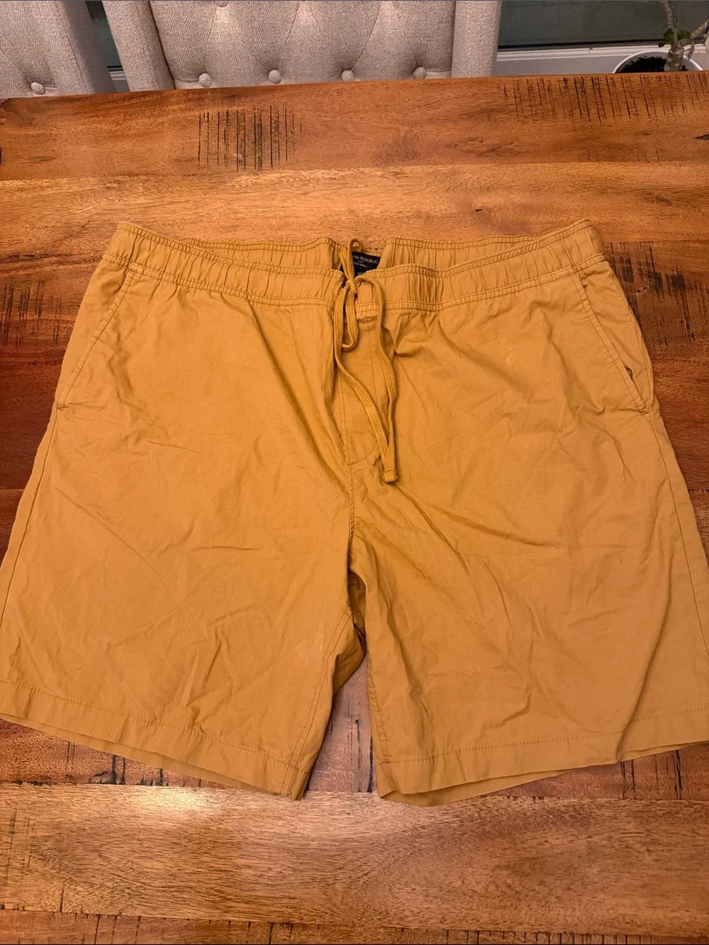 XXL Men’s Banana Republic Deck Shorts with Drawstring Waist